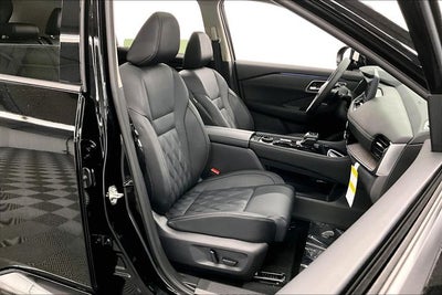 2026 Nissan Rogue Platinum AWD - Premium Package