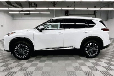 2026 Nissan Rogue Platinum AWD - Premium Package