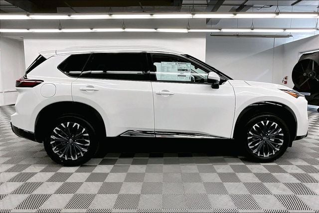 2026 Nissan Rogue Platinum AWD - Premium Package