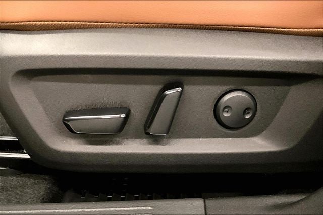 2026 Nissan Rogue Platinum AWD - Premium Package