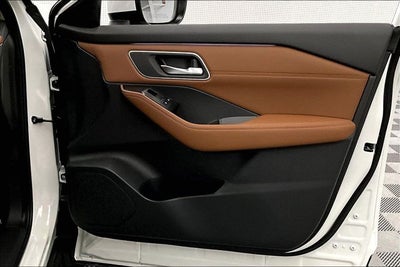 2026 Nissan Rogue Platinum AWD - Premium Package