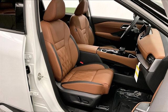 2026 Nissan Rogue Platinum AWD - Premium Package