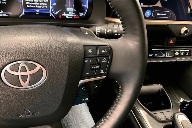 2025 Toyota Crown Signia XLE AWD - Adaptive Cruise - Htd Leather