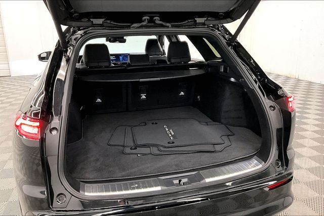 2025 Toyota Crown Signia XLE AWD - Adaptive Cruise - Htd Leather