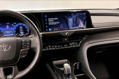 2025 Toyota Crown Signia XLE AWD - Adaptive Cruise - Htd Leather