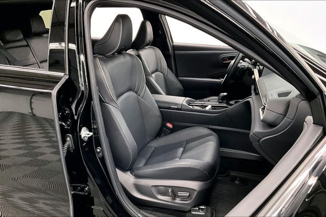 2025 Toyota Crown Signia XLE AWD - Adaptive Cruise - Htd Leather