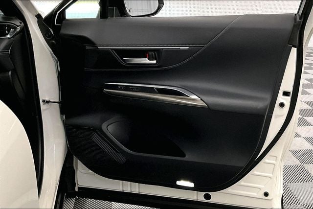 2021 Toyota Venza Limited AWD - Pano Roof - Htd/Cooled Seats
