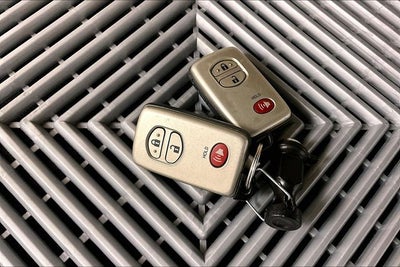 2017 Toyota 4Runner Limited 4x4 - Sunroof - Htd/Cooled Leather - 20'' Wheels