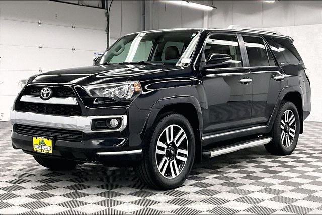 2017 Toyota 4Runner Limited 4x4 - Sunroof - Htd/Cooled Leather - 20'' Wheels