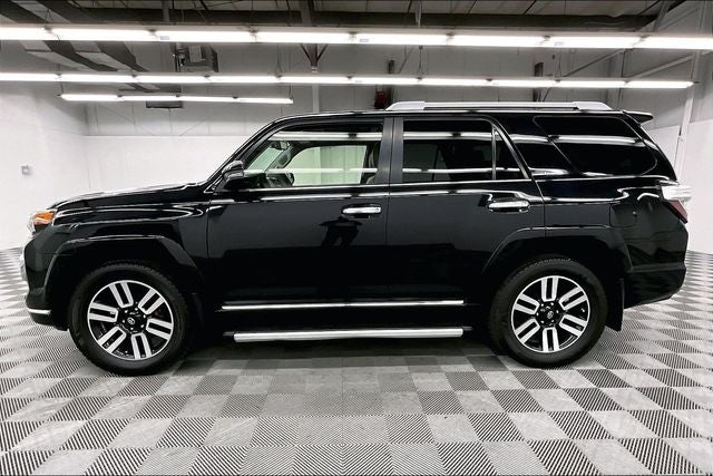 2017 Toyota 4Runner Limited 4x4 - Sunroof - Htd/Cooled Leather - 20'' Wheels