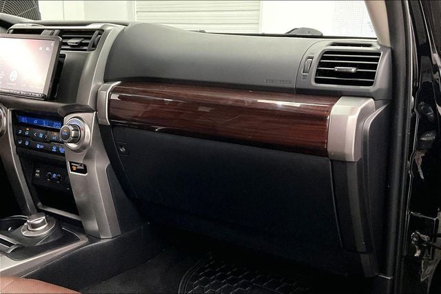 2017 Toyota 4Runner Limited 4x4 - Sunroof - Htd/Cooled Leather - 20'' Wheels