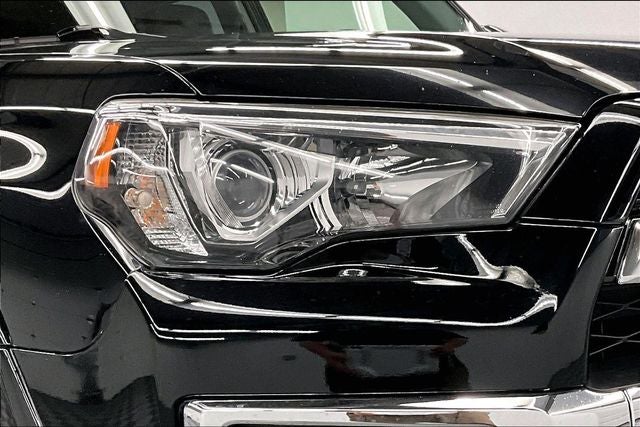 2017 Toyota 4Runner Limited 4x4 - Sunroof - Htd/Cooled Leather - 20'' Wheels