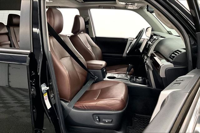 2017 Toyota 4Runner Limited 4x4 - Sunroof - Htd/Cooled Leather - 20'' Wheels