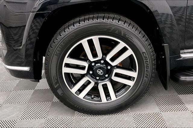 2017 Toyota 4Runner Limited 4x4 - Sunroof - Htd/Cooled Leather - 20'' Wheels