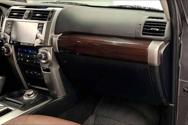 2023 Toyota 4Runner Limited 4x4 - Sunroof - Htd/Cooled Leather - 20'' Wheels