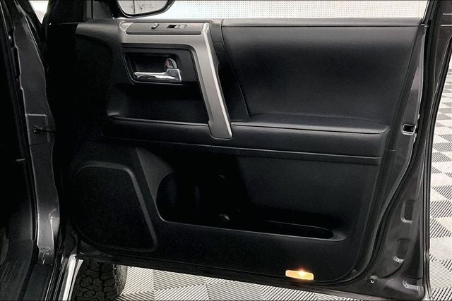 2023 Toyota 4Runner Limited 4x4 - Sunroof - Htd/Cooled Leather - 20'' Wheels