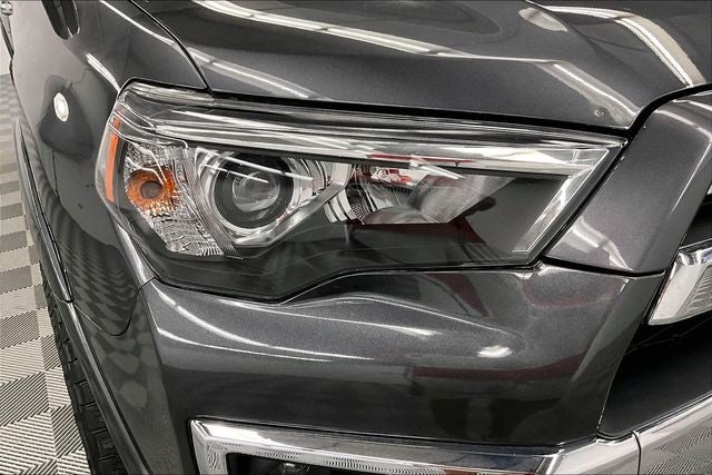 2023 Toyota 4Runner Limited 4x4 - Sunroof - Htd/Cooled Leather - 20'' Wheels