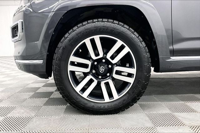 2023 Toyota 4Runner Limited 4x4 - Sunroof - Htd/Cooled Leather - 20'' Wheels