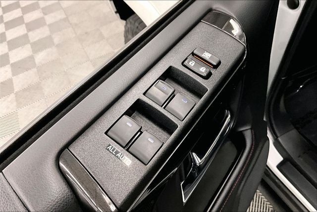2024 Toyota 4Runner TRD Off-Road