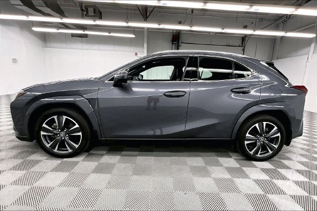 2025 Lexus UX 300h Premium AWD-Sunroof-Adaptive Cruise-Htd/Cooled Seats