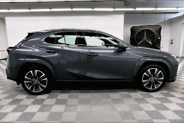 2025 Lexus UX 300h Premium AWD-Sunroof-Adaptive Cruise-Htd/Cooled Seats