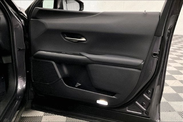 2025 Lexus UX 300h Premium AWD-Sunroof-Adaptive Cruise-Htd/Cooled Seats