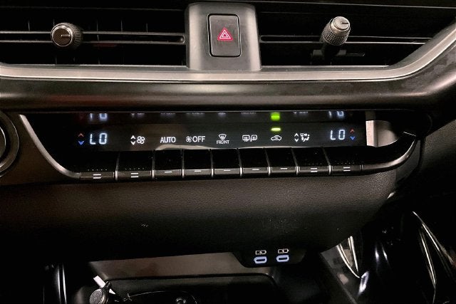 2025 Lexus UX 300h Premium AWD-Sunroof-Adaptive Cruise-Htd/Cooled Seats