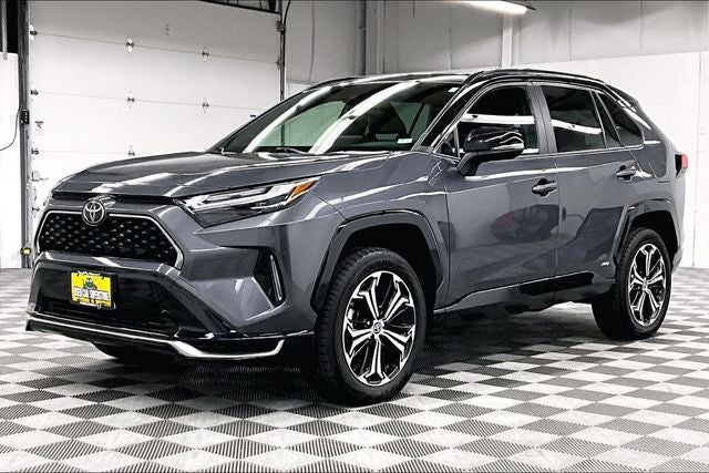 2025 Toyota RAV4 Plug-In Hybrid XSE