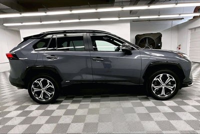 2025 Toyota RAV4 Plug-In Hybrid XSE