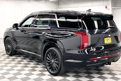 2025 Hyundai Palisade Calligraphy Night Edition AWD-Sunroof-Heated/Cooled Seats