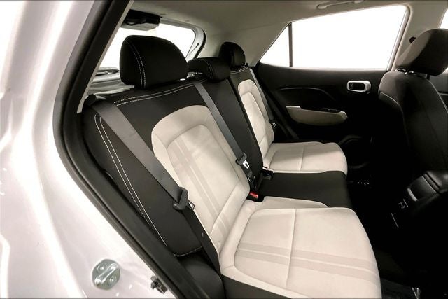 2025 Hyundai Venue SEL Sunroof-Remote Start-Blind Spot Monitor