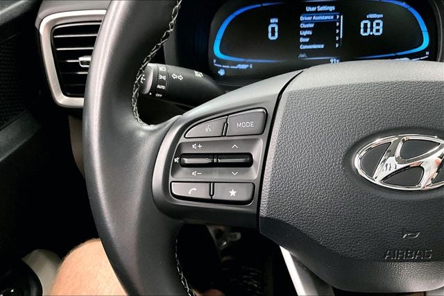 2025 Hyundai Venue SEL Sunroof-Remote Start-Blind Spot Monitor