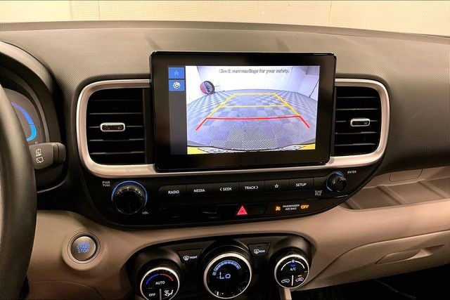 2025 Hyundai Venue SEL Sunroof-Remote Start-Blind Spot Monitor