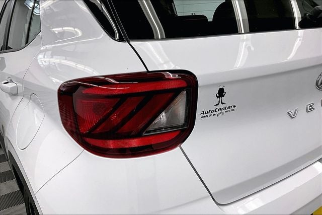 2025 Hyundai Venue SEL Sunroof-Remote Start-Blind Spot Monitor
