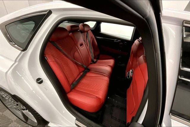2024 Genesis G80 3.5T AWD - Pano Roof - Htd/Cooled Leather