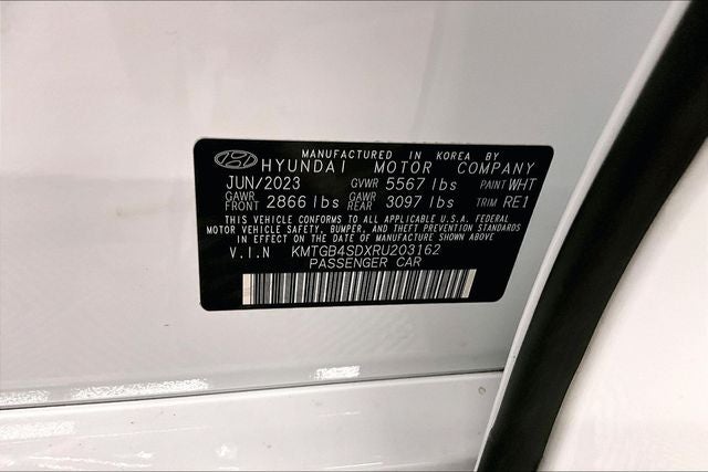 2024 Genesis G80 3.5T AWD - Pano Roof - Htd/Cooled Leather
