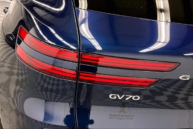 2022 Genesis GV70 3.5T Sport AWD-Pano Roof-Adaptive Cruise-Htd/Cooled Leather