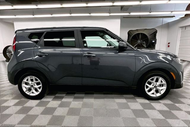 2025 Kia Soul LX Blind Spot Detection-Apple CarPlay/Android Auto