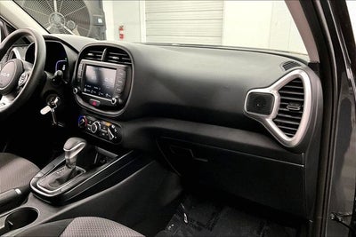 2025 Kia Soul LX Blind Spot Detection-Apple CarPlay/Android Auto