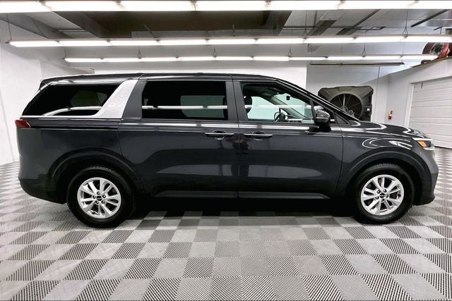 2023 Kia Carnival LX Remote Start - Blind Spot Detection