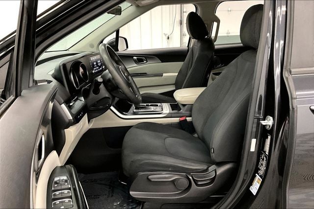 2023 Kia Carnival LX Remote Start - Blind Spot Detection