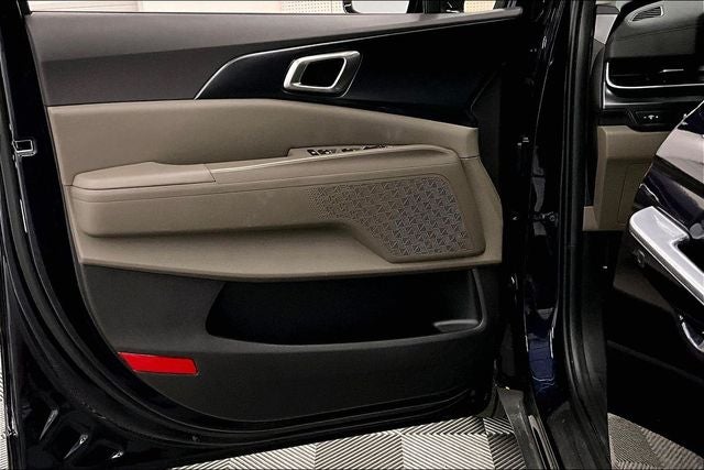 2025 Kia Carnival LXS Adaptive Cruise - Htd Seats - Remote Start