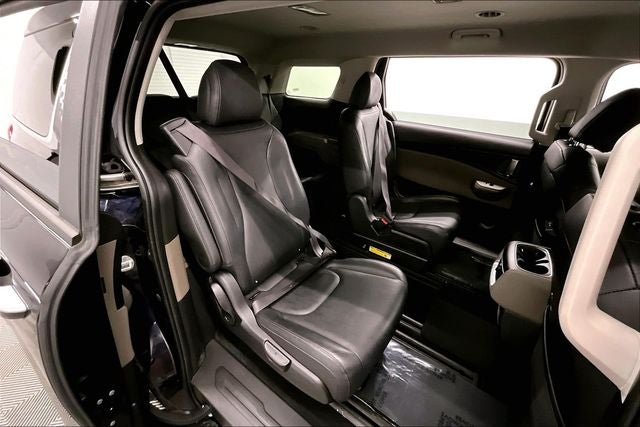 2025 Kia Carnival LXS Adaptive Cruise - Htd Seats - Remote Start