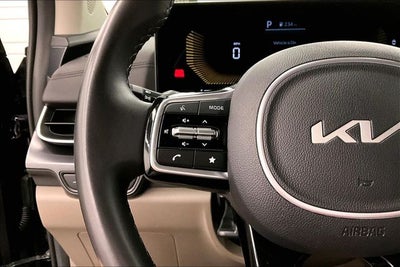 2025 Kia Carnival LXS Adaptive Cruise - Htd Seats - Remote Start