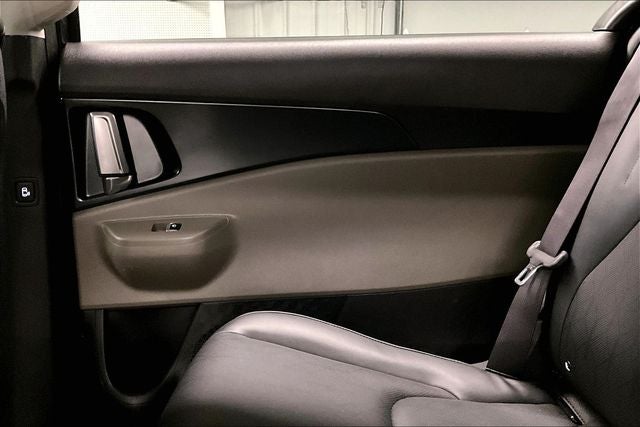 2025 Kia Carnival LXS Adaptive Cruise - Blind Spot Detection - Htd Seats