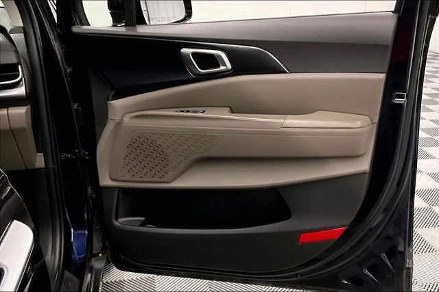 2025 Kia Carnival LXS Adaptive Cruise - Htd Seats - Remote Start