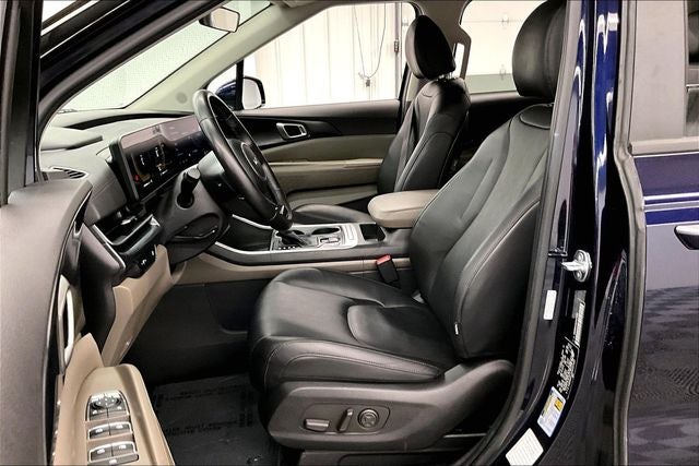 2025 Kia Carnival LXS Adaptive Cruise - Htd Seats - Remote Start