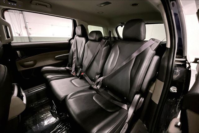 2025 Kia Carnival LXS Adaptive Cruise - Htd Seats - Remote Start