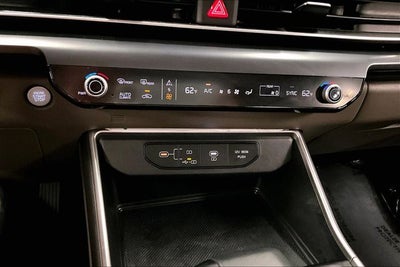 2025 Kia Carnival LXS Adaptive Cruise - Htd Seats - Remote Start