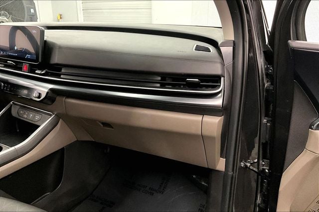 2025 Kia Carnival LXS Adaptive Cruise - Htd Seats - Remote Start